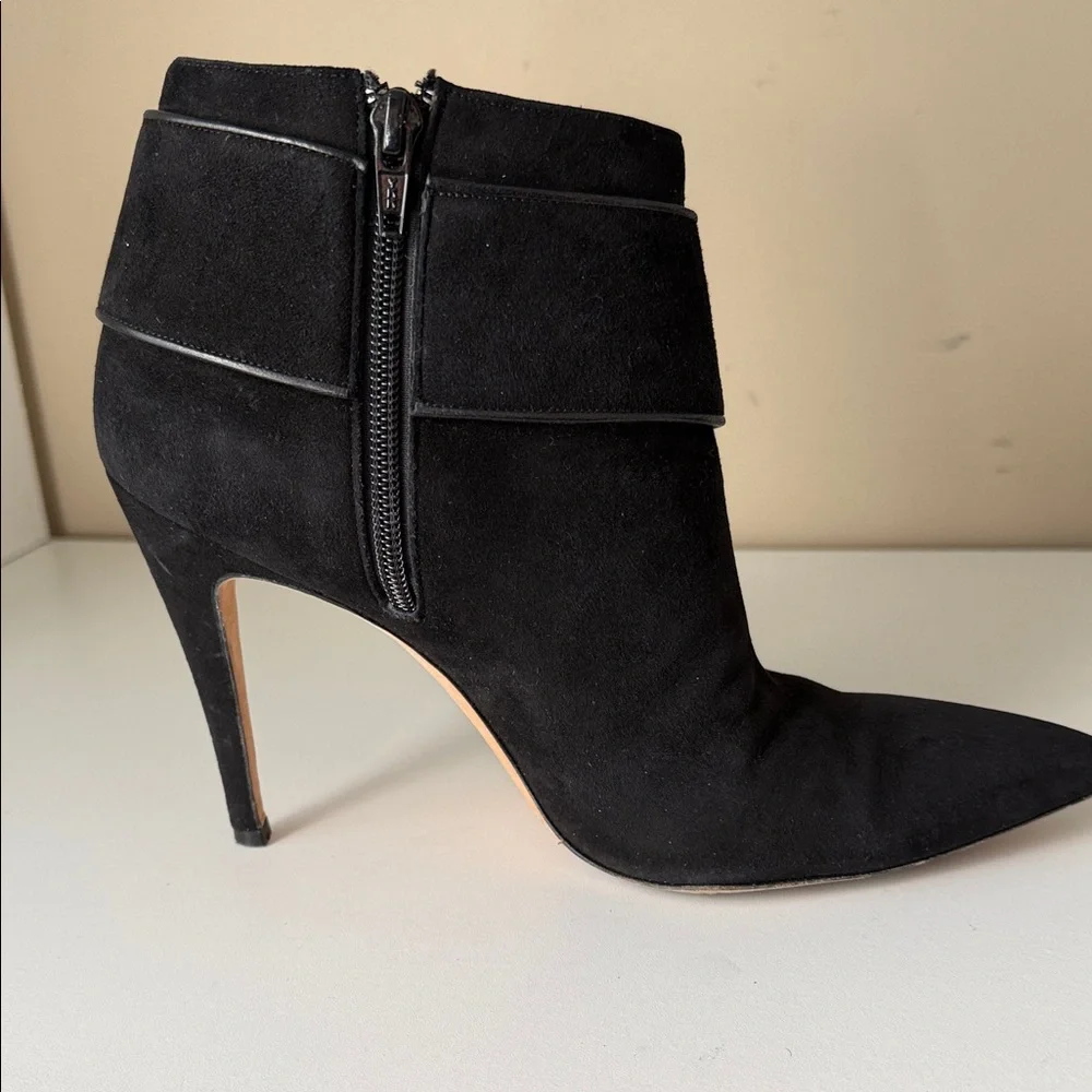 Manolo Blahnik Black Heeled Boots with Buckle - Picture 5 of 13